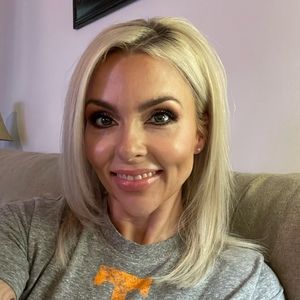 Meet your Posher, Dustin